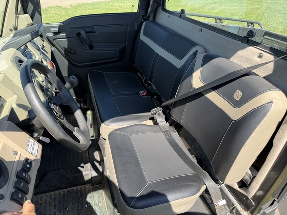 2025 John Deere XUV 845R - Photo20