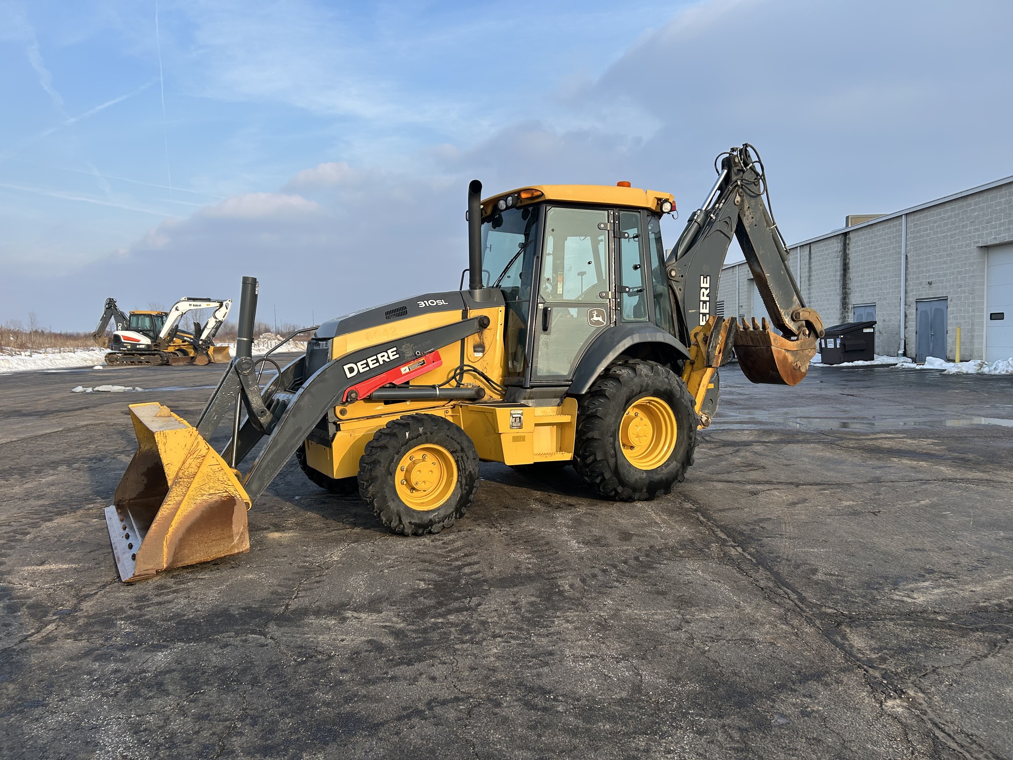 2022 John Deere 310SL Image 1