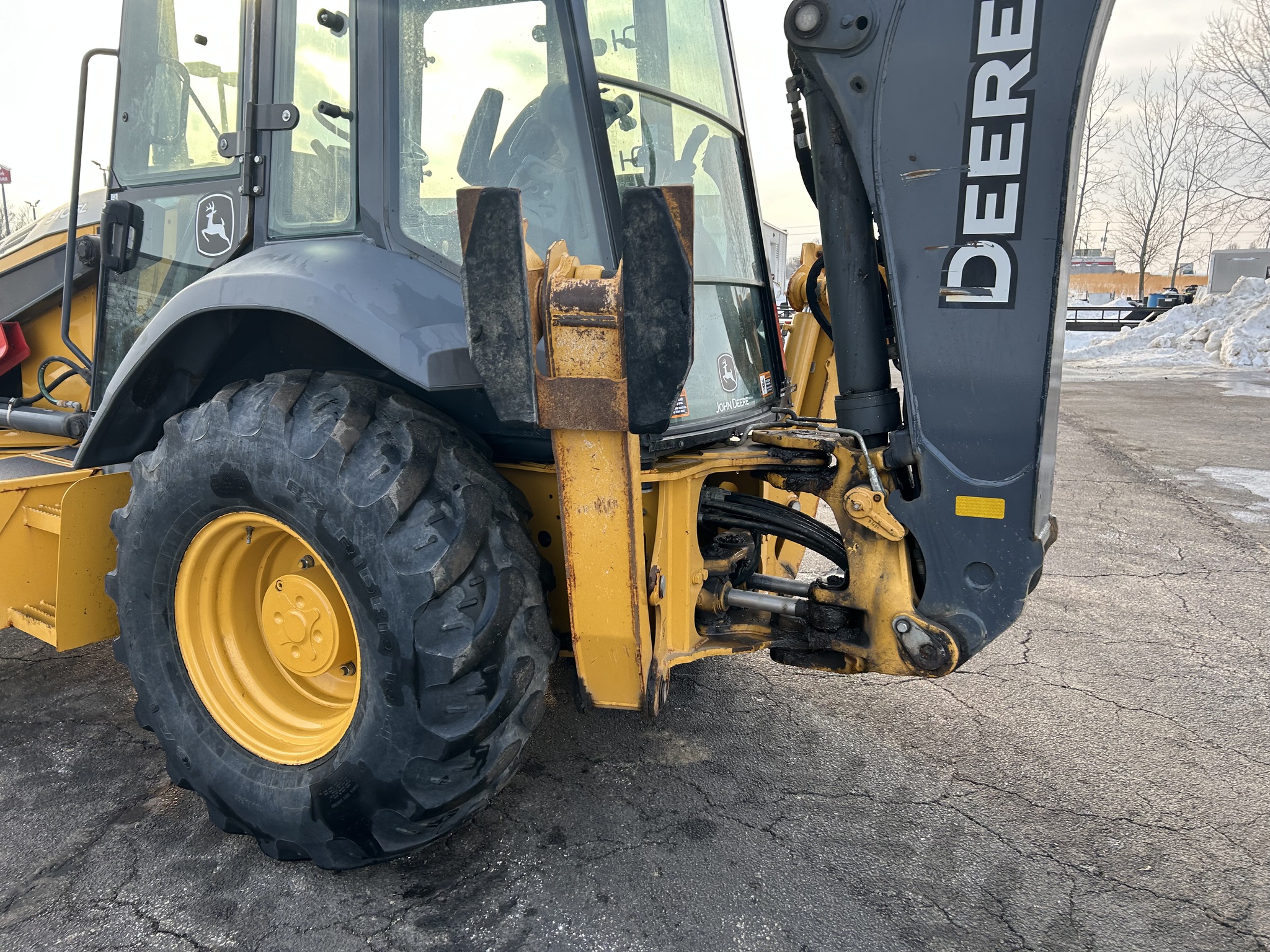 2022 John Deere 310SL Image 10