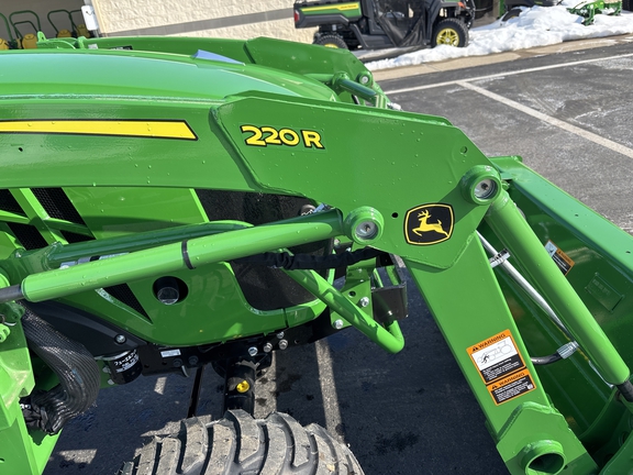 New In-Stock 2024 John Deere 2032R Compact Utility Tractors at Koenig Equipment in Oxford, OH - Photo3