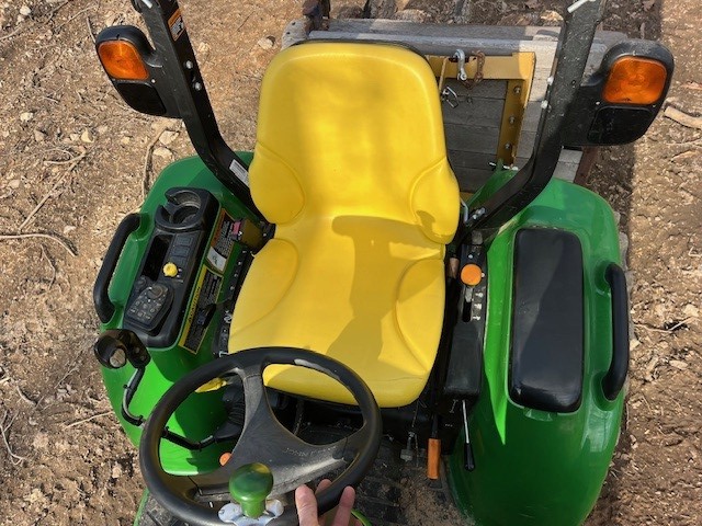  2018 John Deere 3033R at Heritage Tractor in West Plains, MO
