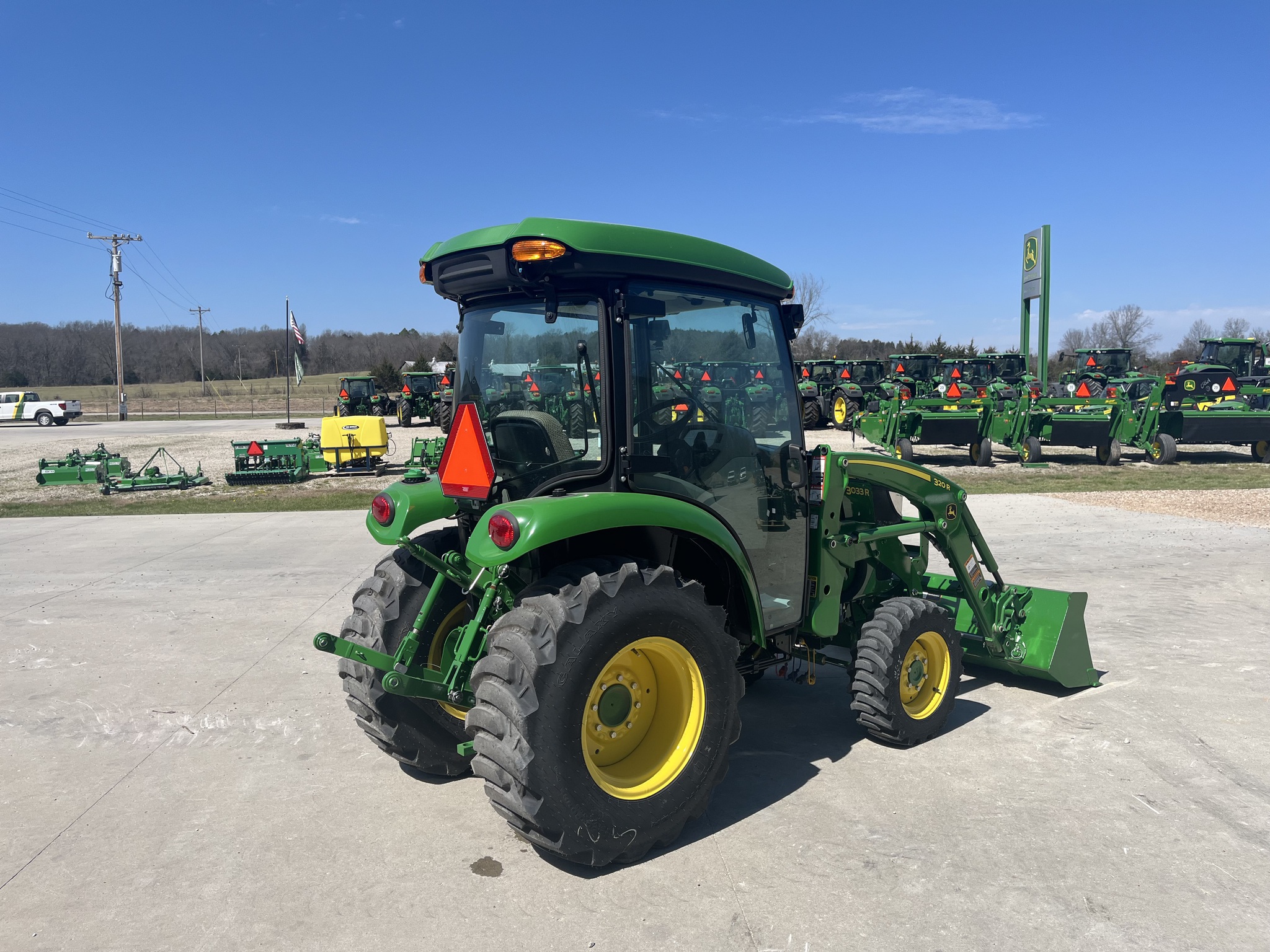  2024 John Deere 3033R at Heritage Tractor in Jefferson City, MO