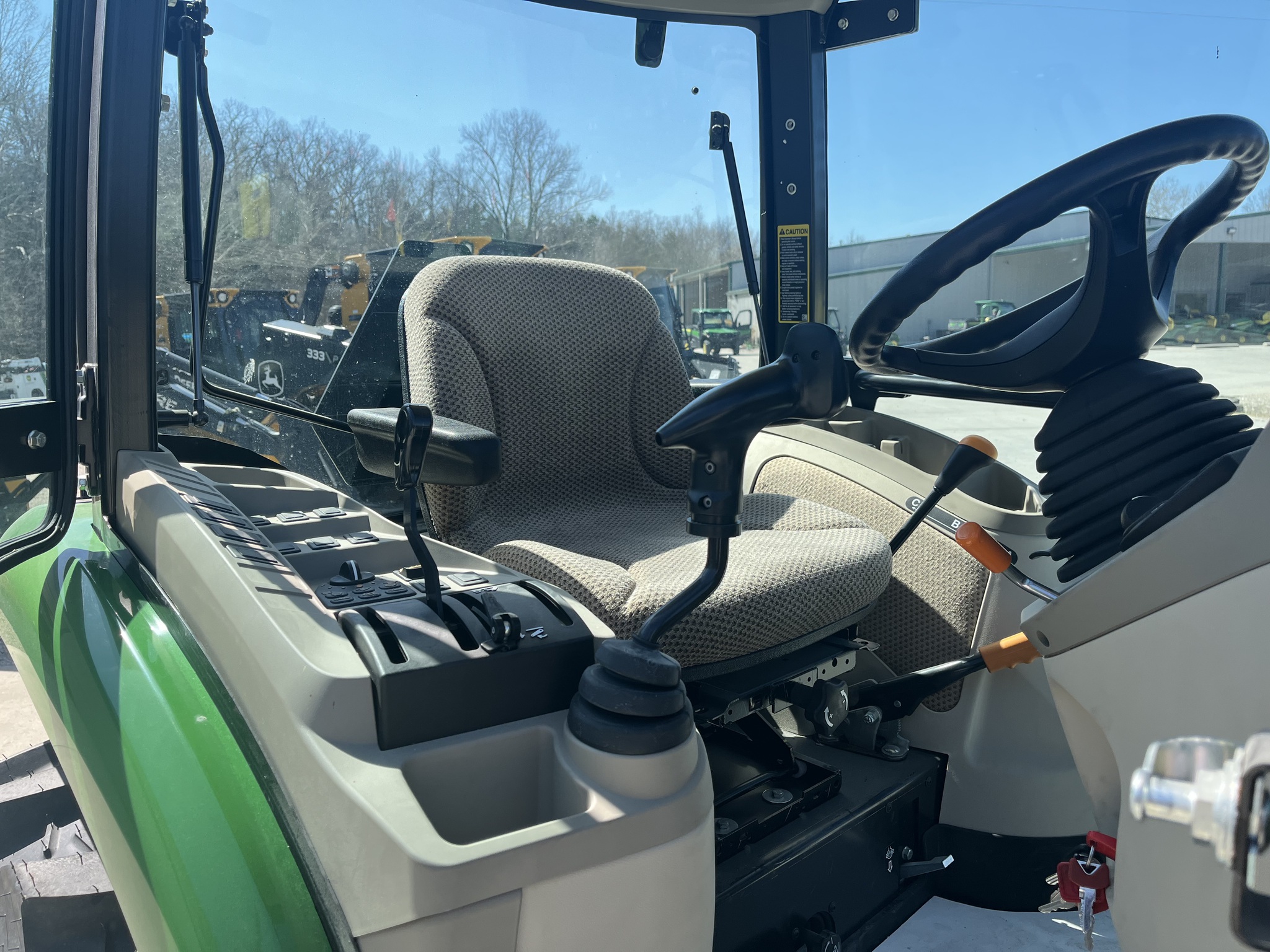  2024 John Deere 3033R at Heritage Tractor in Jefferson City, MO