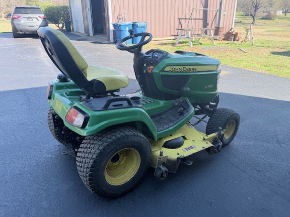 Photo of 2013 John Deere X730