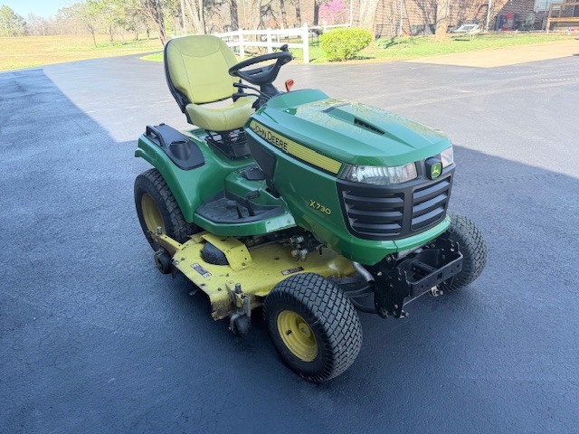 2013 John Deere X730