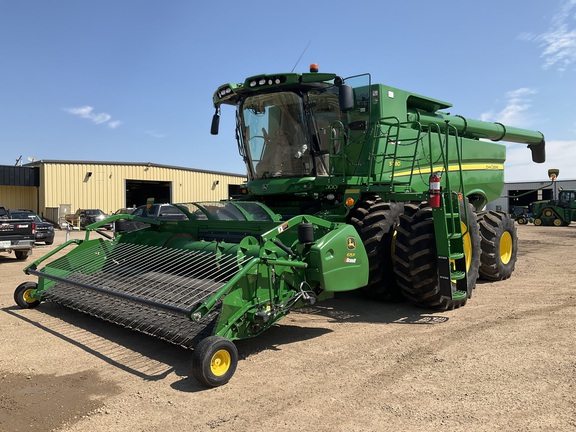 Photo of a 2018 John Deere S780