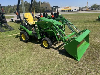 2025 John Deere 1025R Photo 1