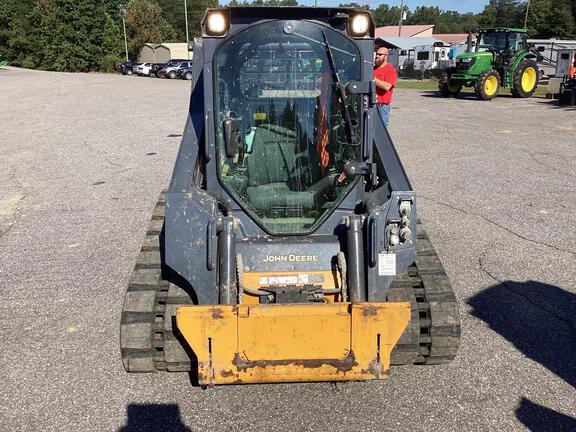 Photo of a 2024 John Deere 317G