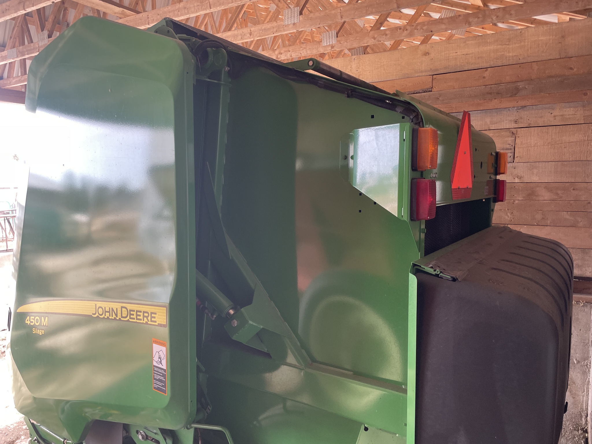 2018 John Deere 450M Image 5