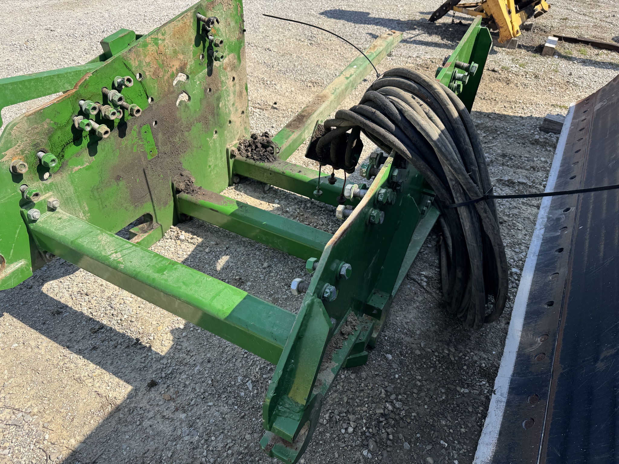 2018 Leon 47-16 Front 9 Series Blade Image 7