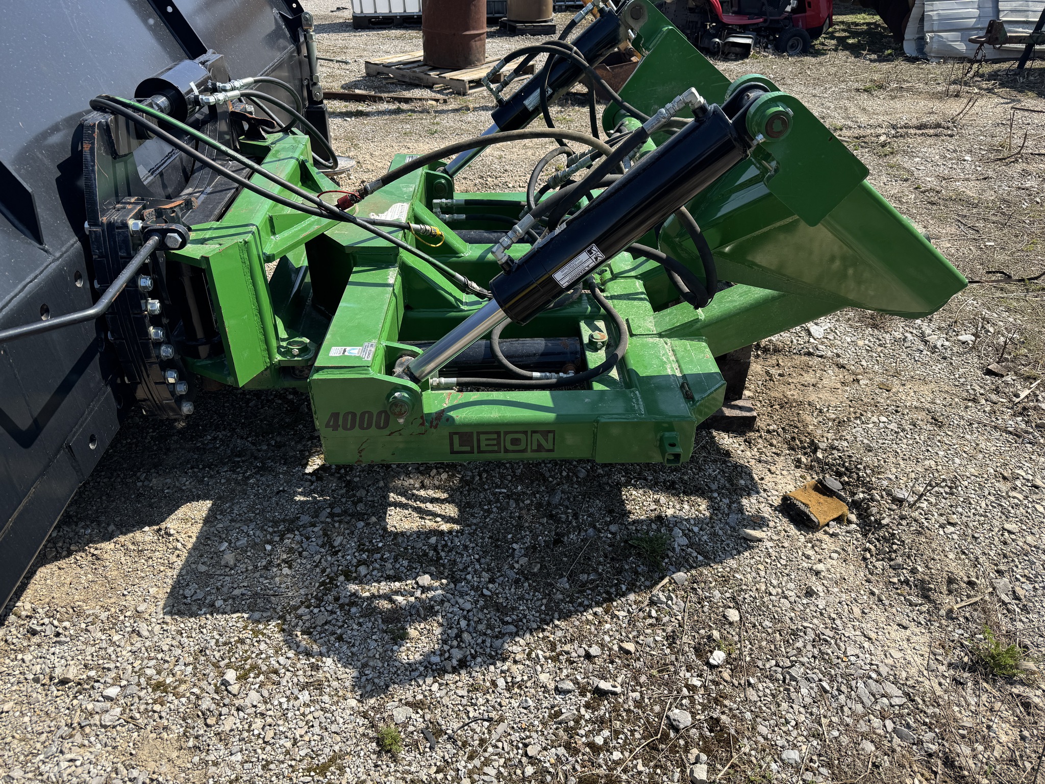 2018 Leon 47-16 Front 9 Series Blade Image 8