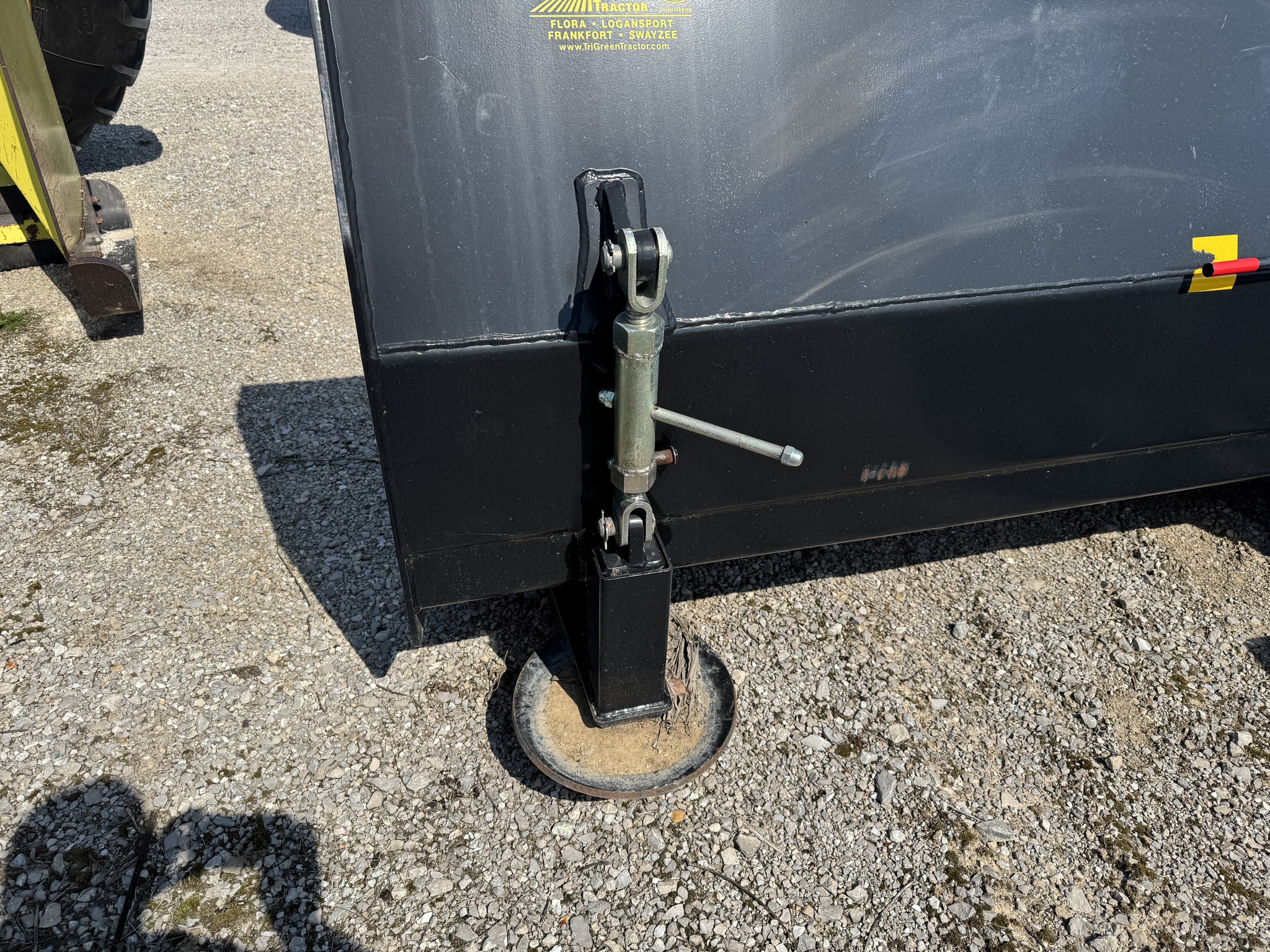 2018 Leon 47-16 Front 9 Series Blade Image 10