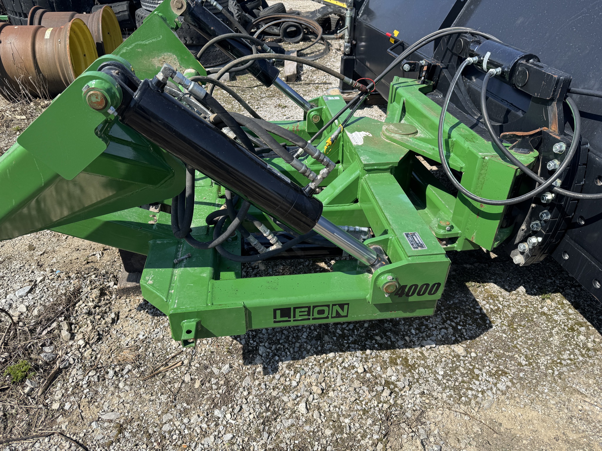 2018 Leon 47-16 Front 9 Series Blade Image 15