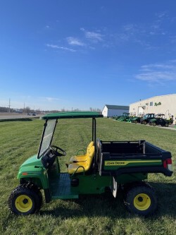 2025 John-Deere TX 4X2