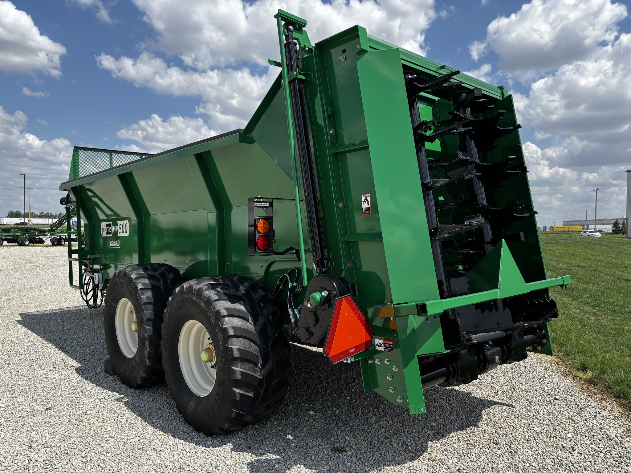 Used 2024 Pik Rite HP500 Manure Spreaders at Koenig Equipment in Greenville, OH - PhotoXL2