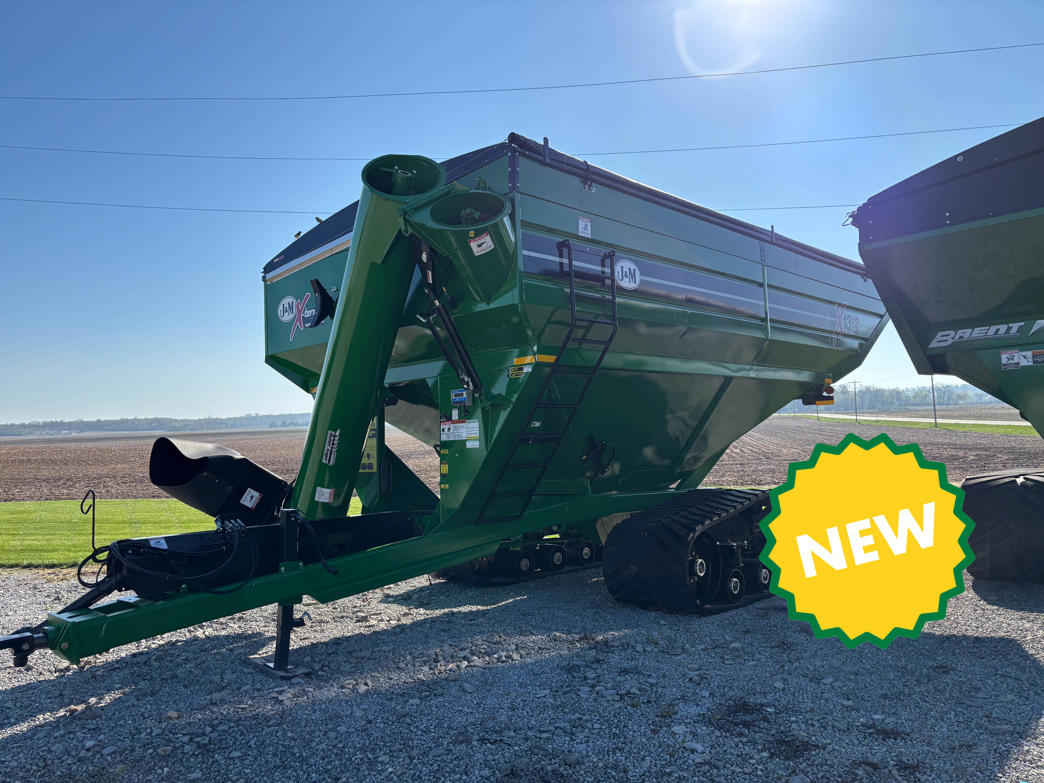 Used 2024 J&M 1312 Grain Carts at Koenig Equipment in Urbana, OH - PhotoXL1