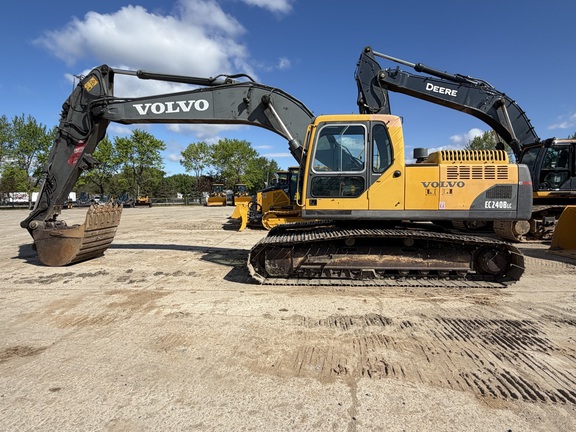 Photo of a 2004 Volvo EC240