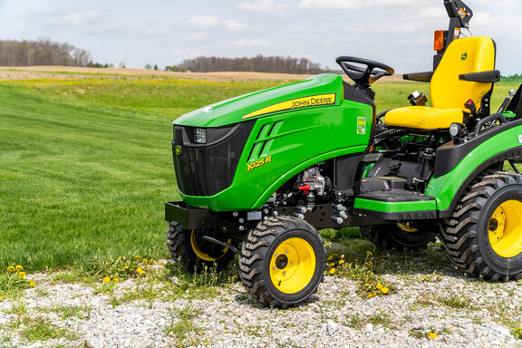 New In-Stock 2026 John Deere 1025R Compact Utility Tractors at Koenig Equipment in Germantown, OH - Photo3