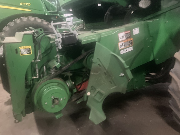 Photo of 2017 John Deere S670