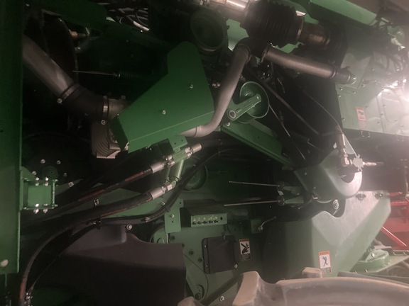 Photo of 2017 John Deere S670