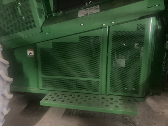 Photo of 2017 John Deere S670