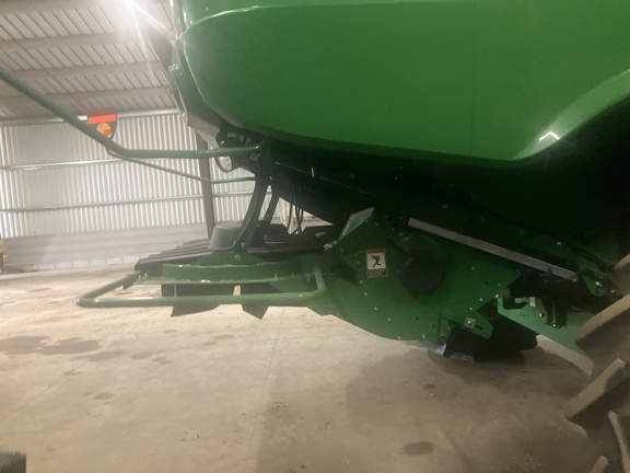 Photo of 2017 John Deere S670