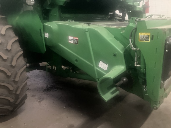Photo of 2017 John Deere S670