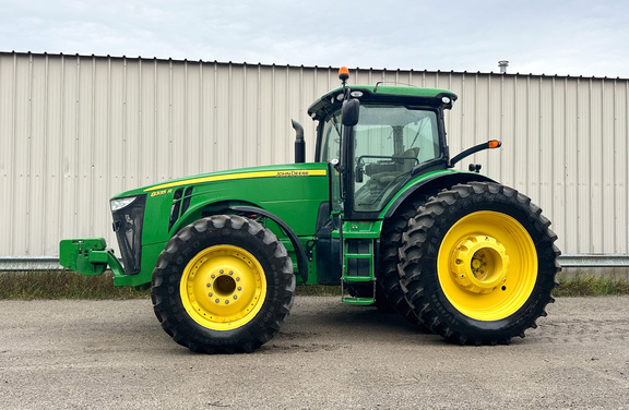 2013 John-Deere 8335R