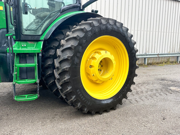2013 John-Deere 8335R