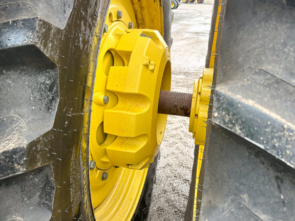 2013 John-Deere 8335R