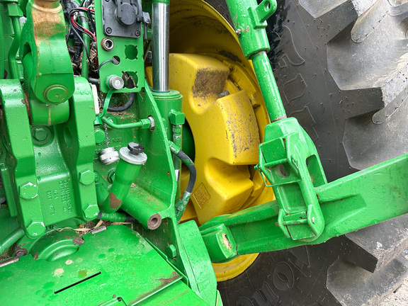 2013 John-Deere 8335R