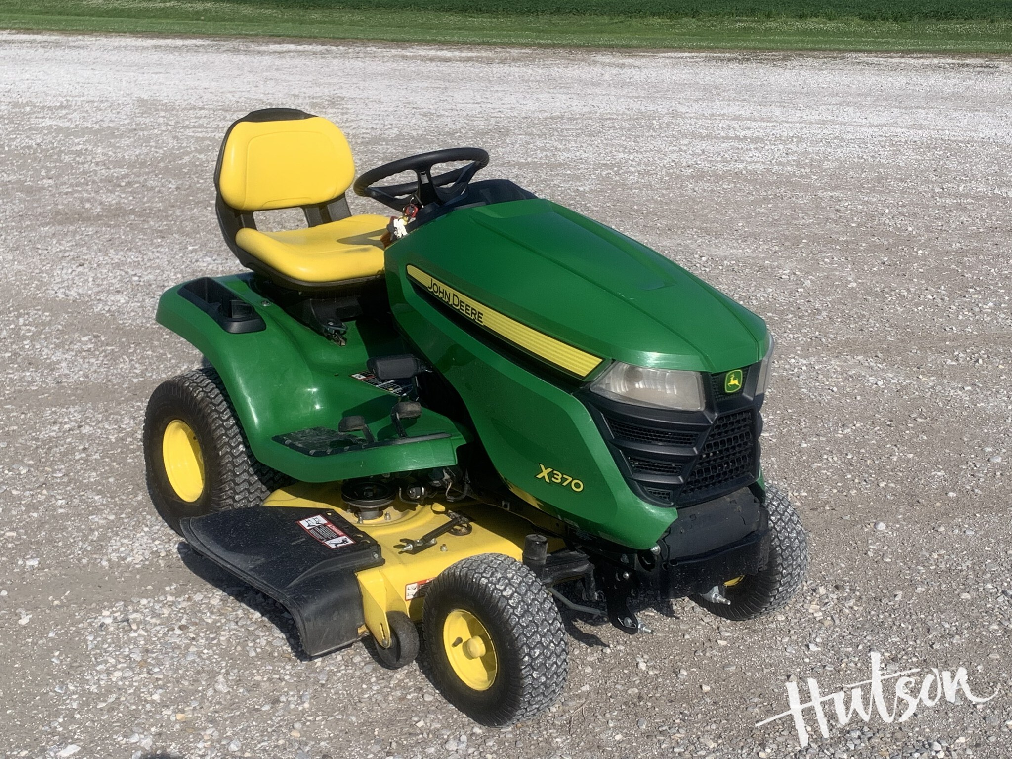 2020 John Deere X370