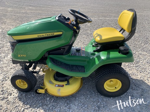Photo of 2020 John Deere X370