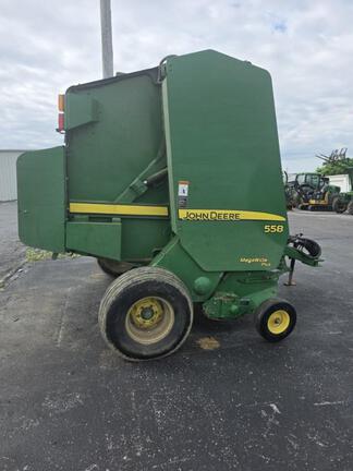 2009 John Deere 558