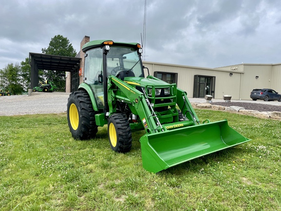 Photo of 2026 John Deere 4052R