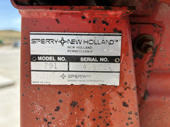 New Holland 791 (19th thumbnail)