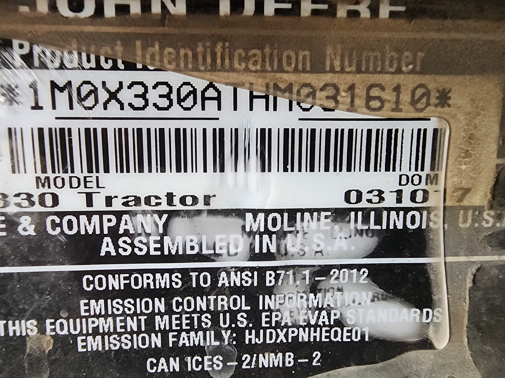 2017 John Deere X330 Image 9