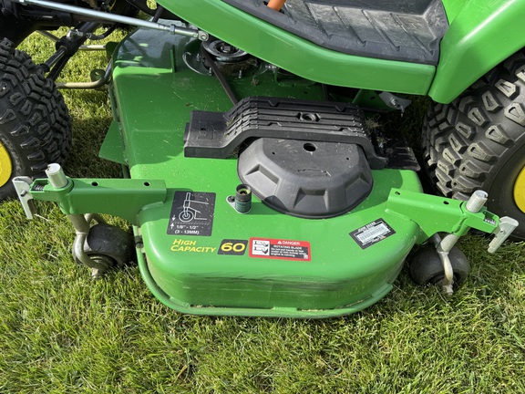 2024 John Deere X739 - Photo5