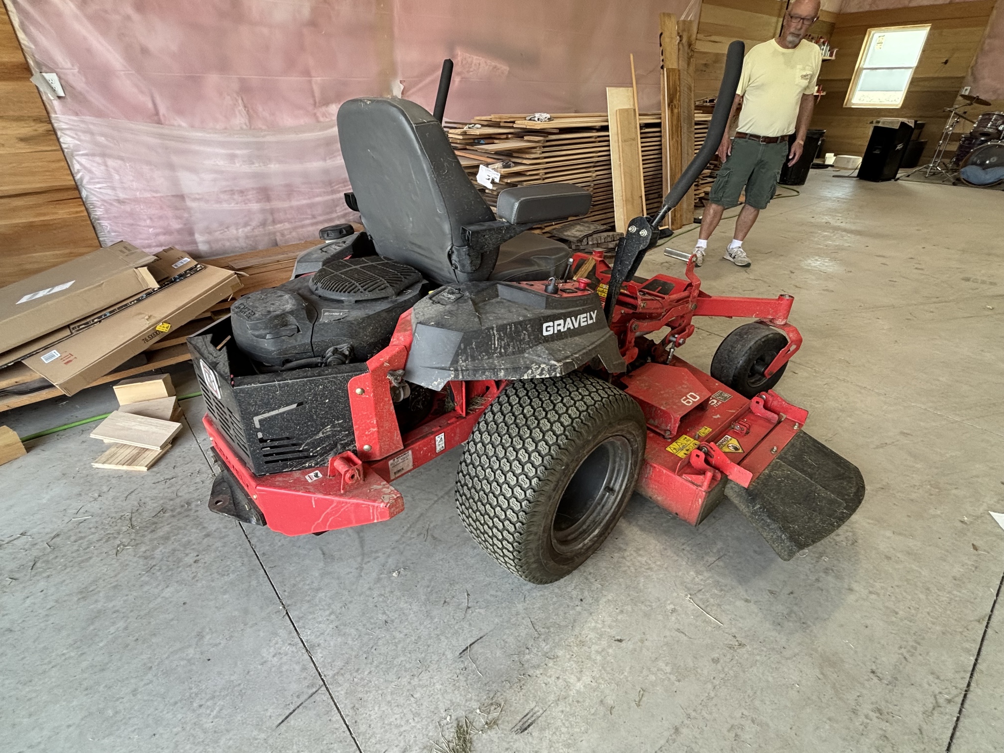 Used 2018 Gravely 991156 Zero Turn Mowers at Koenig Equipment in Urbana, OH - PhotoXL3