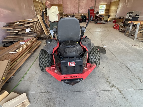 Used 2018 Gravely 991156 Zero Turn Mowers at Koenig Equipment in Urbana, OH - Photo6