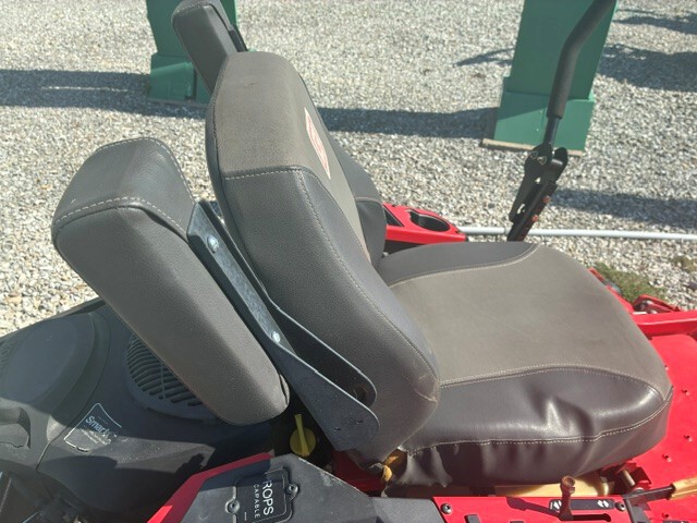 Used 2018 Gravely 991156 Zero Turn Mowers at Koenig Equipment in Greensburg, IN - PhotoXL7