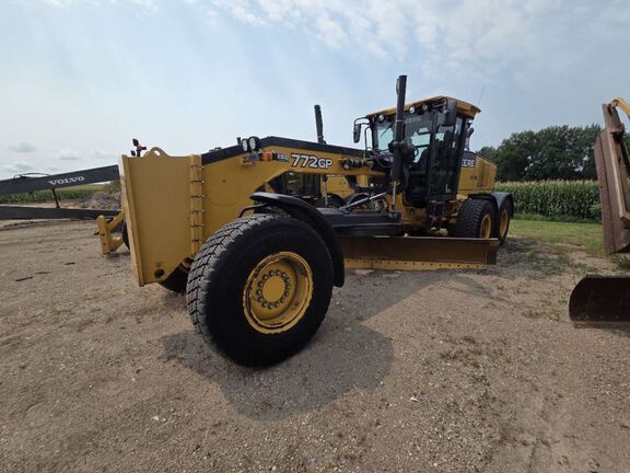 Photo of 2014 John Deere 772G