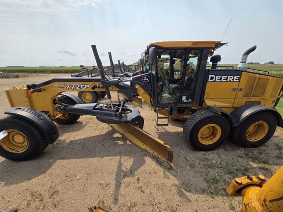 2014 John Deere 772G