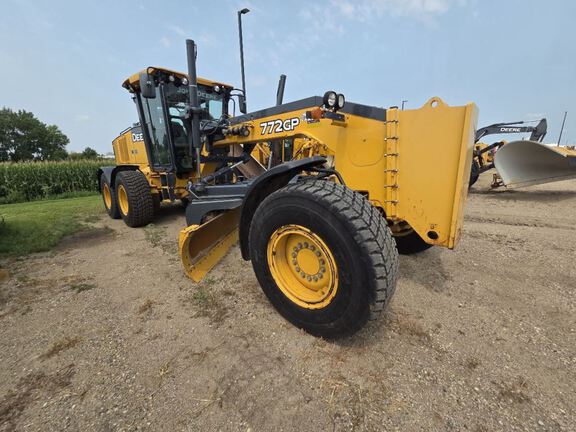 2014 John Deere 772G