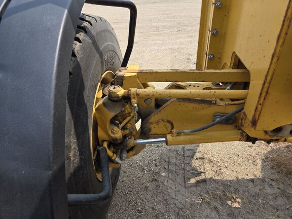 2014 John Deere 772G