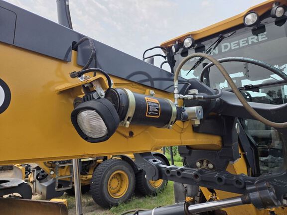 2014 John Deere 772G