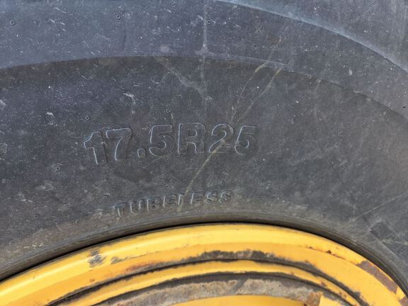 2014 John Deere 772G