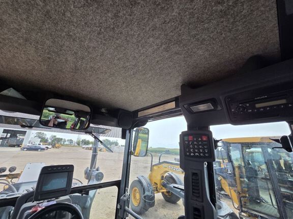 2014 John Deere 772G
