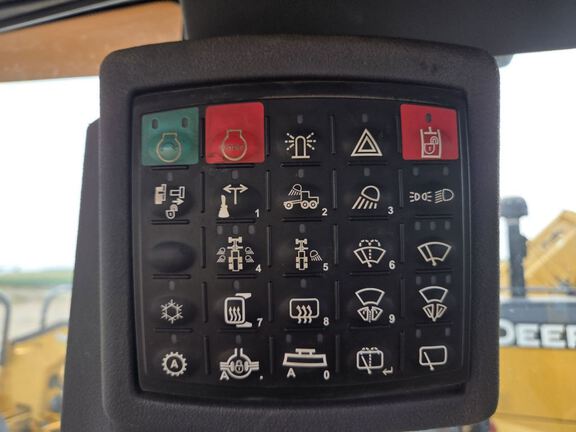 2014 John Deere 772G