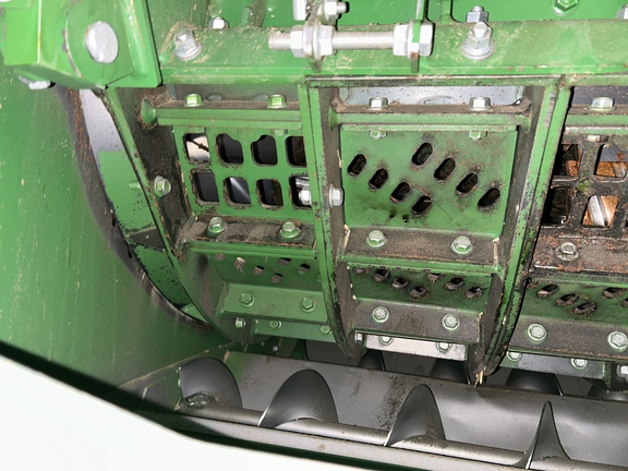 Used 2022 John Deere S780 Combines at Horizon Ag & Turf in Lloydminster, AB - Photo8